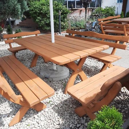 Pokoje Kwatery Noclegi 690490890 Konin  Εξωτερικό φωτογραφία
